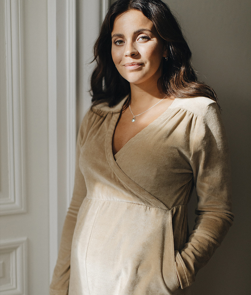 Nicole Falciani in velour maternity jumpsuit from Boob