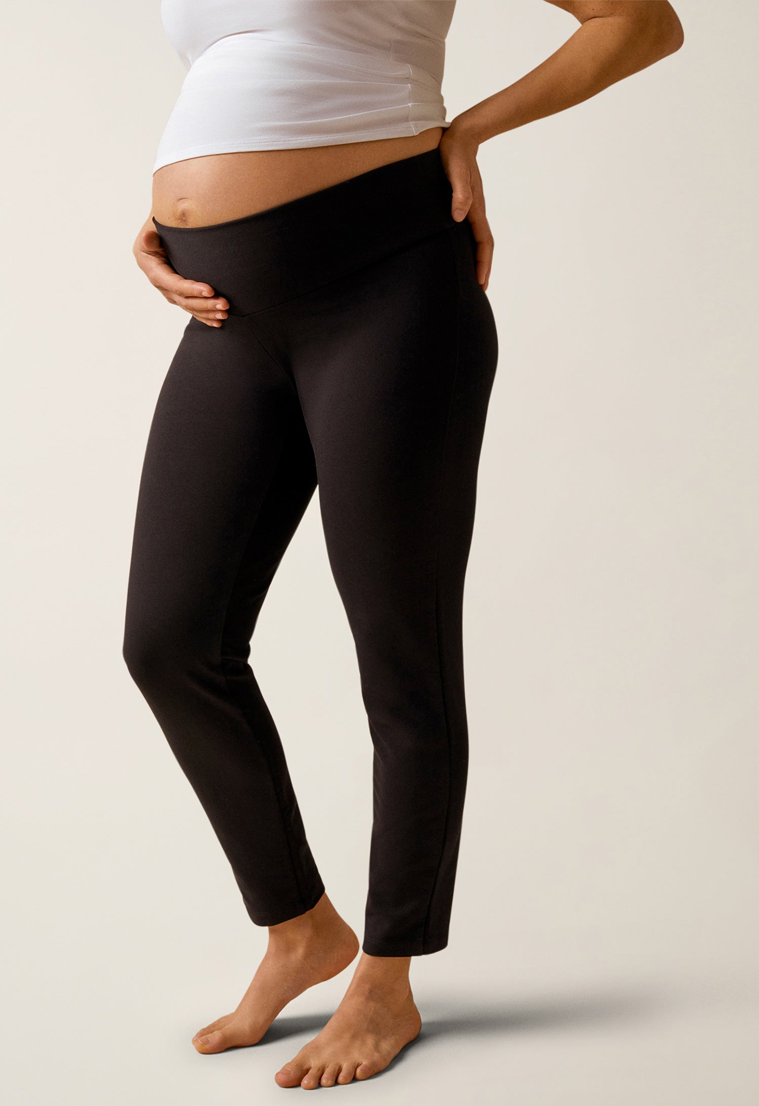 Narrow maternity sweatpants | Maternity pants | Boob Design