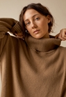 Oversized wool sweater with nursing access - Camel - S/M - small (2) 