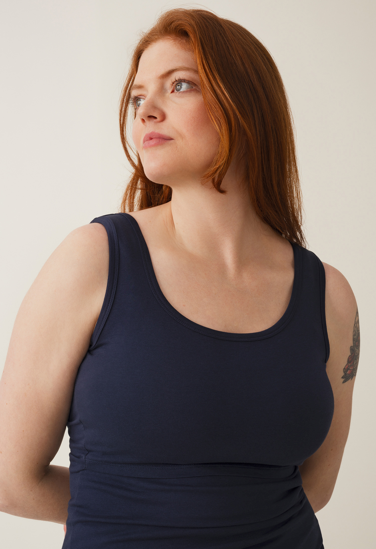 Boob Umstandsshirt und Still T-Shirt Schwangerschafts Top mit Kurzen Ärmeln aus Bio-Baumwolle
